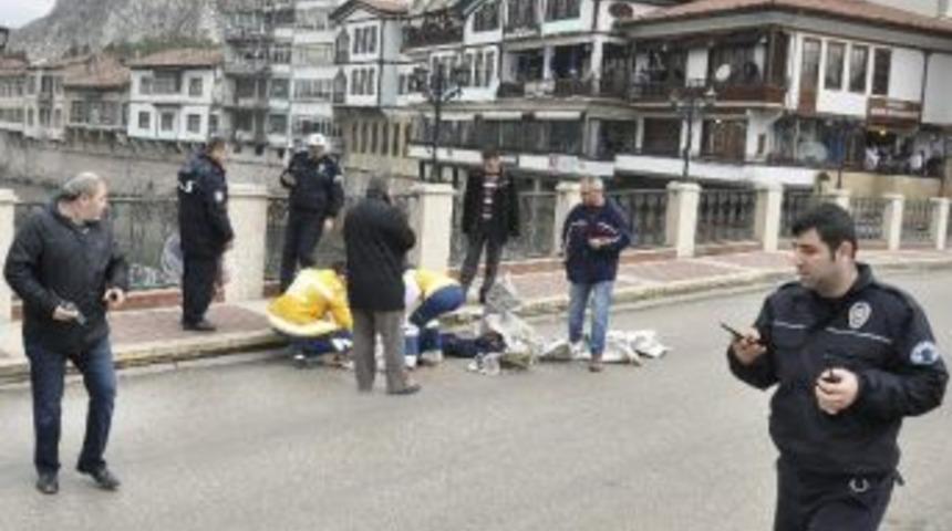 Emekli Polis Husumetli Olduğu Şahsa Kurşun Yağdırdı