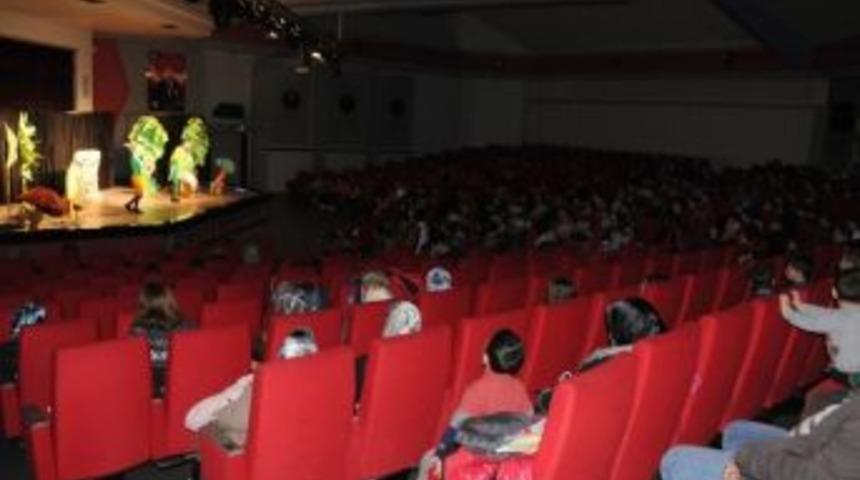 Karne Hediyesi Başkan Erg&uuml;n&rsquo;den