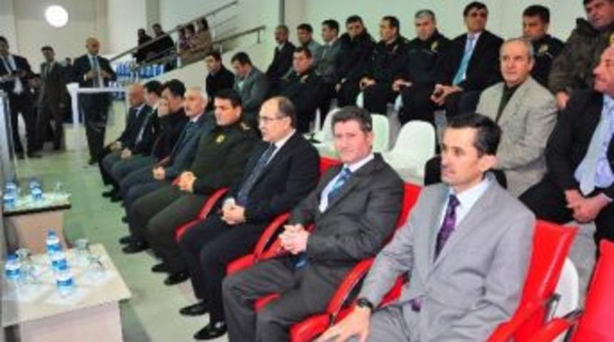 Başarı Havuzu İle 45 &Ouml;ğrenci Y&uuml;zme &Ouml;ğrendi