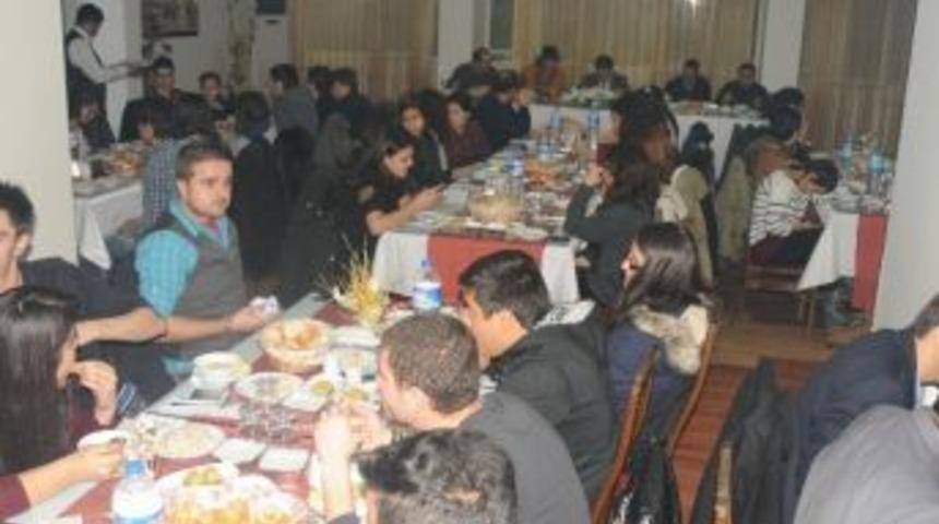 K&uuml;lt&uuml;r Gezisine Katılan &Ouml;ğrenciler Mardin'e Geldi