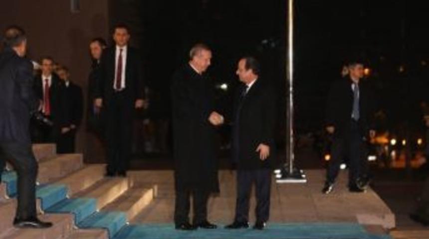 Fransa Cumhurbaşkanı Hollande, Başbakan Erdoğan'la G&ouml;r&uuml;ş&uuml;yor