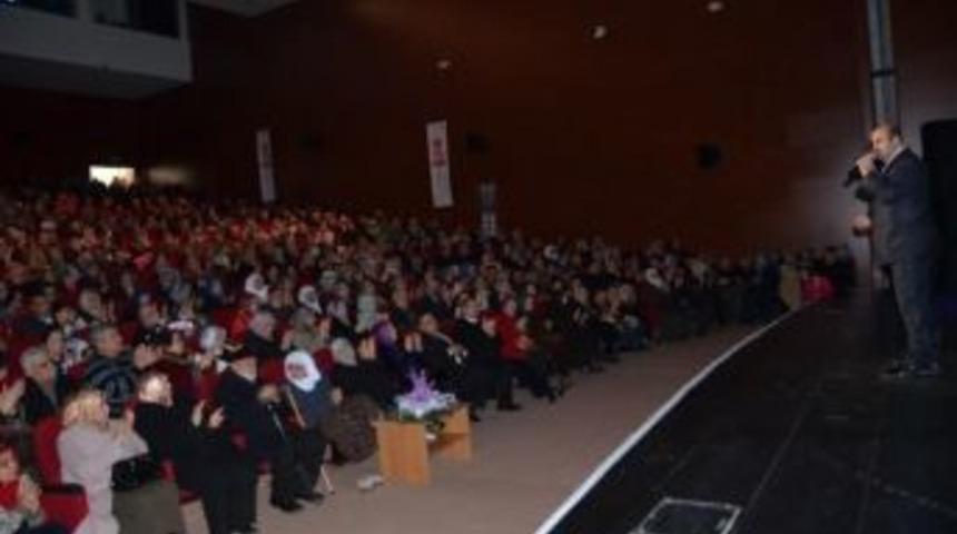 Peygamber Efendimizin Sevgisi Salonu Doldurdu