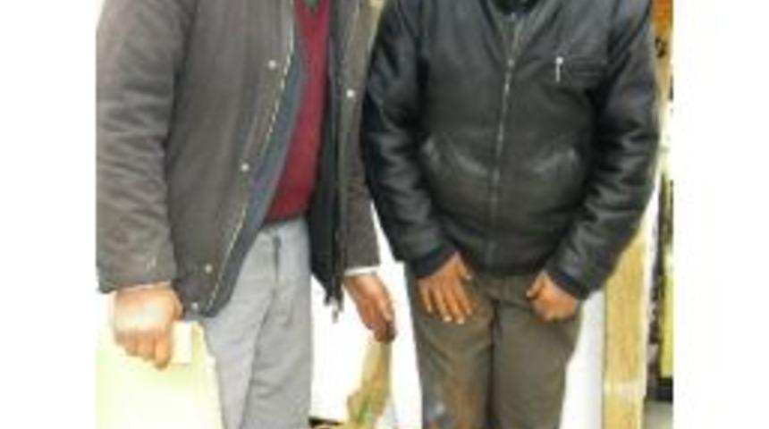 Eksi 9 Derecede Gazete Yakarak Isınıyorlar