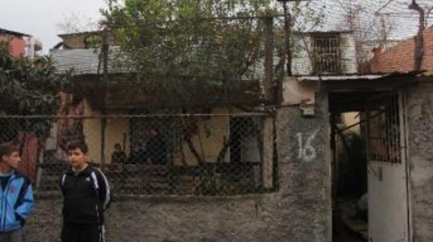 (&ouml;zel Haber) Yaşlı Adam &Ouml;len Bakıcısıyla 8 Saat Aynı Odada Kaldı