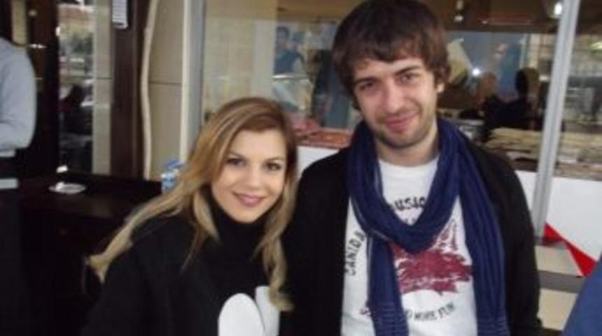 Top&ccedil;u, &Ouml;zel Tiyatroya Destek İstedi