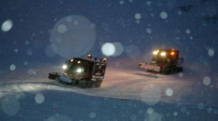 Kar Ve Tipi Nedeniyle Yolu Kapanan K&ouml;ylerden 16 Hasta Kurtarıldı