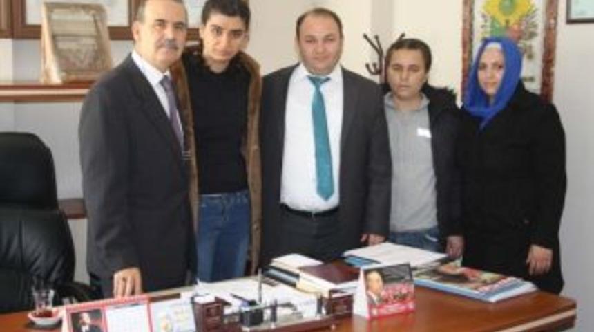 Engelli Burcu'nun Engelleri Aşma &Ccedil;abası