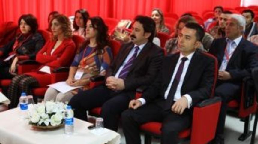 As&uuml;'de Fen Bilimleri &Ouml;ğretmenlerine Seminer