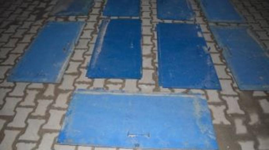 Jandarmadan R&ouml;gar Kapağı Hırsızlarına Su&ccedil;&uuml;st&uuml;