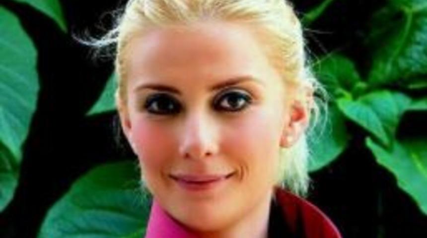 İnternet Mağdurlarının Yaşadıklarını Kitaplaştırıyor