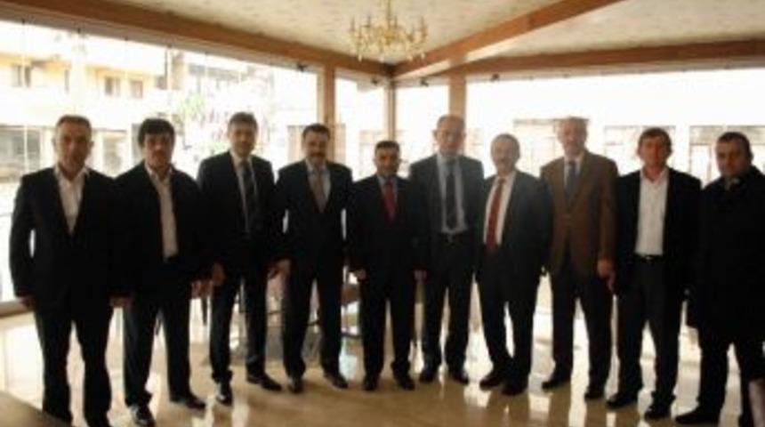 Altunbaş Ve Gen&ccedil;, Ak Parti Ortahisar Belediye Başkan Aday Adayları İle Kahvaltıda Buluştu