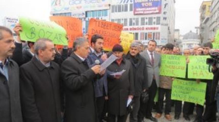 Malatya'da H&uuml;k&uuml;mete Destek Eylemi