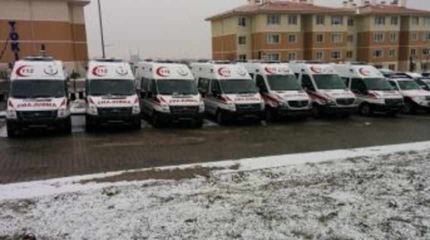 Bakanın M&uuml;jdelediği Ambulanslar İllere Dağıtılıyor