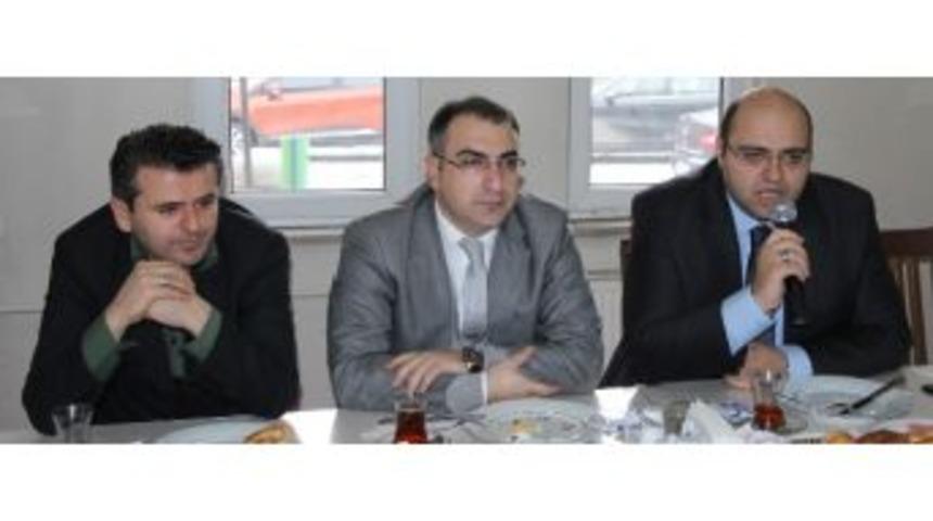 Ak Parti Aziziye Adayı Orhan, Muhtarlarla Tanıştı