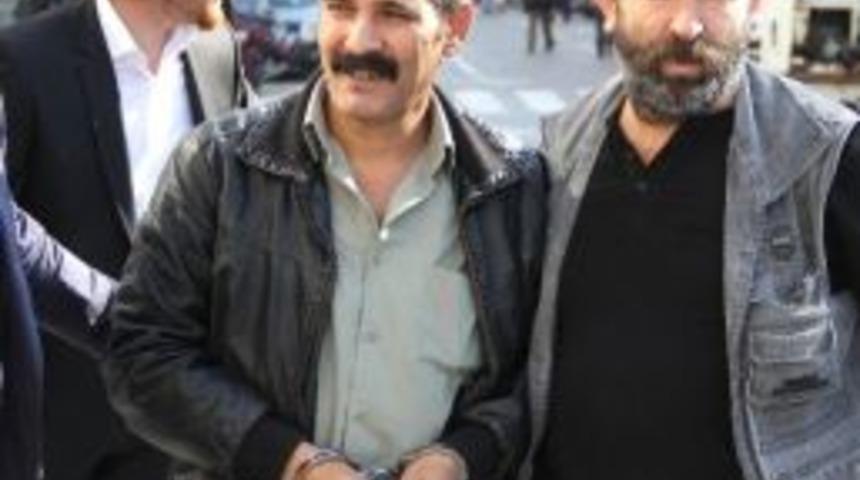 Cezaevi &Ouml;n&uuml;ndeki Cinayetin Davası Başladı