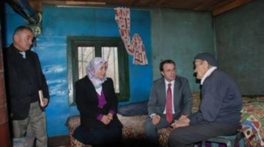 Kaymakam &Ouml;zdemir Muhta&ccedil; Aileye Ziyarette Bulundu