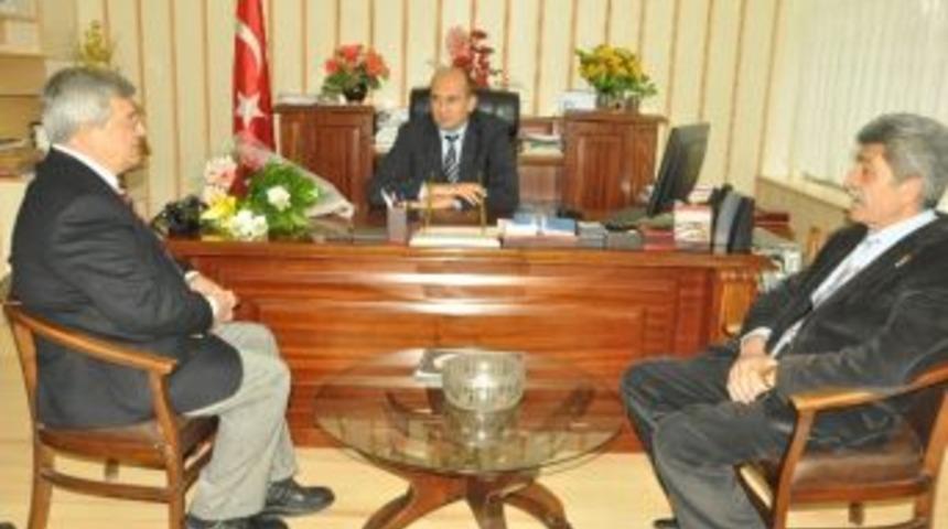 Dsp&rsquo;li &Ouml;z&rsquo;den Kaymakam Mem&uuml;k&rsquo;e Ziyaret