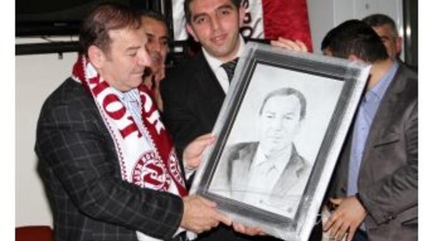 Tokatlılar Başkan Necmi Kadıoğlu&rsquo;nu Ağırladı