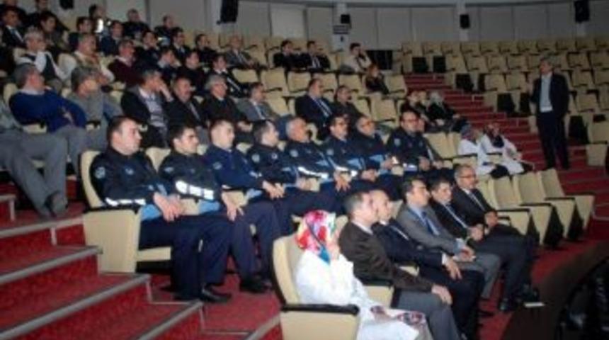 Karatay Belediyesi'nde Hizmet İ&ccedil;i Eğitim Seminerleri