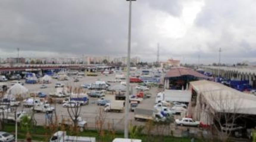 Kamyoncular Kontak Anahtarlarını Yola Attı