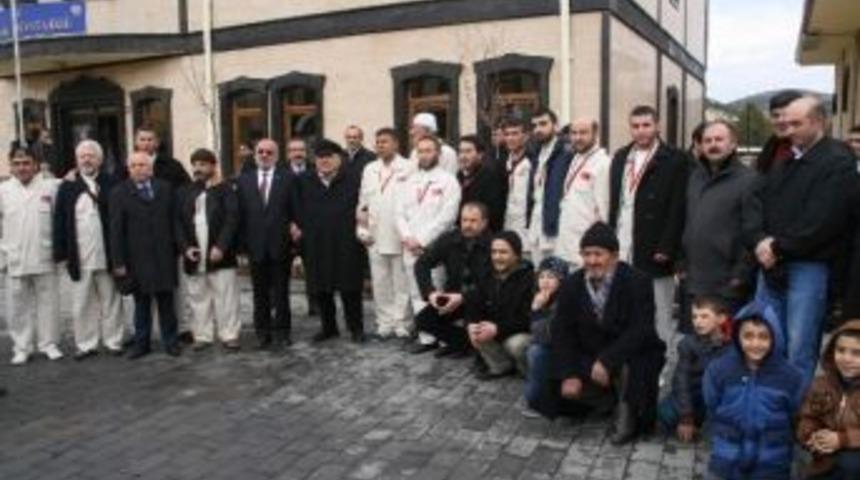 Yozgat&rsquo;ta Umreciler Dualarla Kutsal Topraklara Uğurlandı