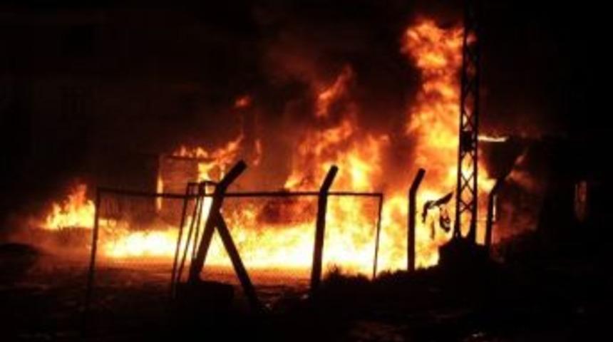 Akaryakıt Hırsızları Nato Boru Hattını Yaktı