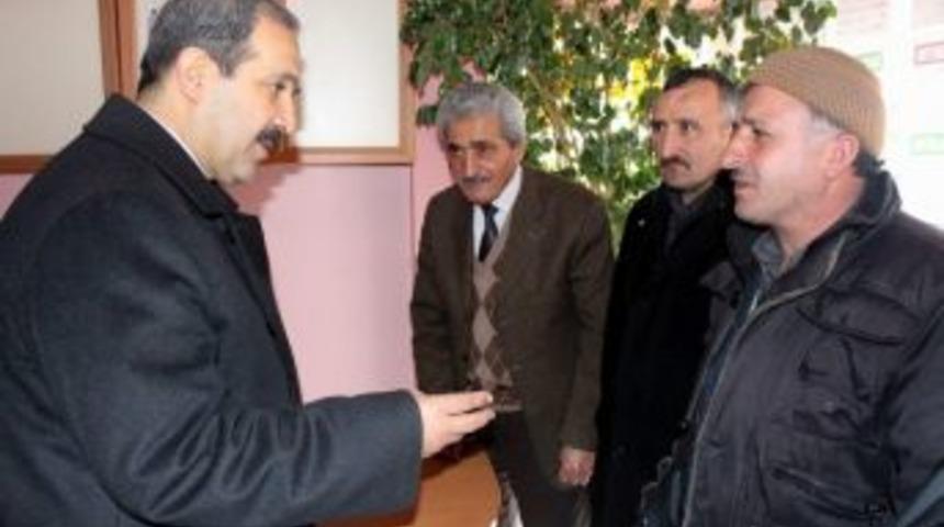 Başkan &Uuml;rg&uuml;p Se&ccedil;im Gezilerini S&uuml;rd&uuml;r&uuml;yor