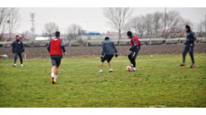 Kırklarelispor, Dardanelspor Ma&ccedil;ı Hazırlıklarını S&uuml;rd&uuml;r&uuml;yor