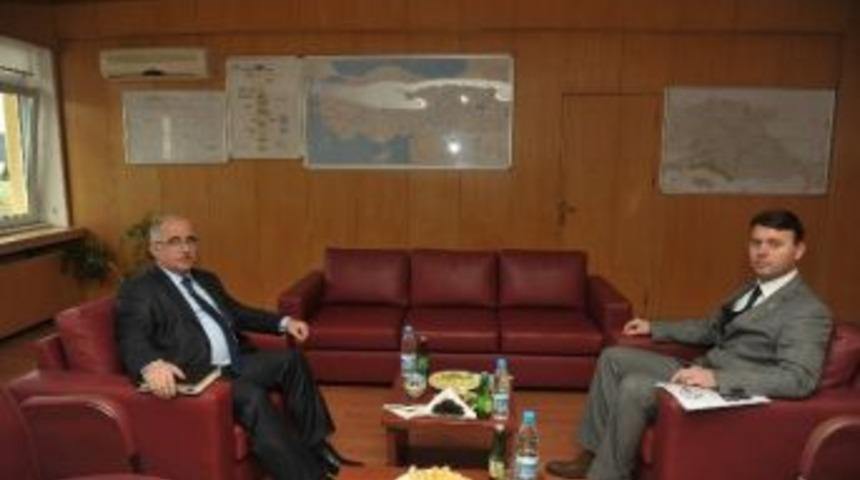 Vali Tuna&rsquo;dan İl Afet Ve Acil Durum M&uuml;d&uuml;rl&uuml;ğ&uuml;&rsquo;ne Ziyaret