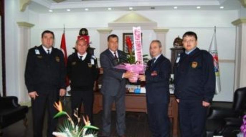 G&uuml;mr&uuml;k M&uuml;d&uuml;r&uuml; Karataş&rsquo;tan Başkan Yılmaz&rsquo;a Ziyaret