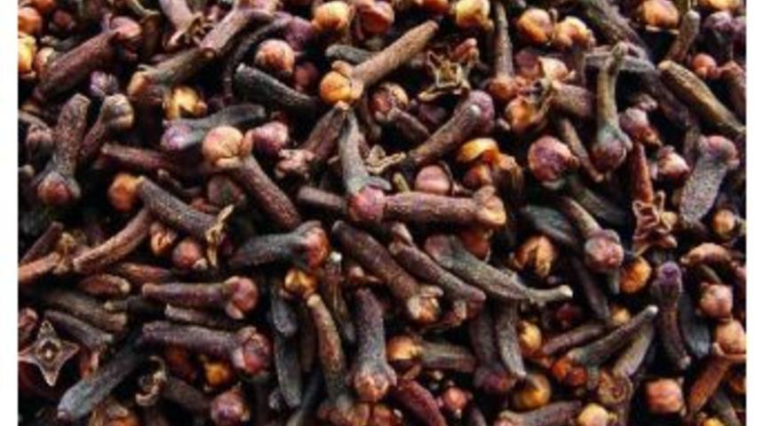 Diş Ağrısına Karanfilli &Ccedil;&ouml;z&uuml;m