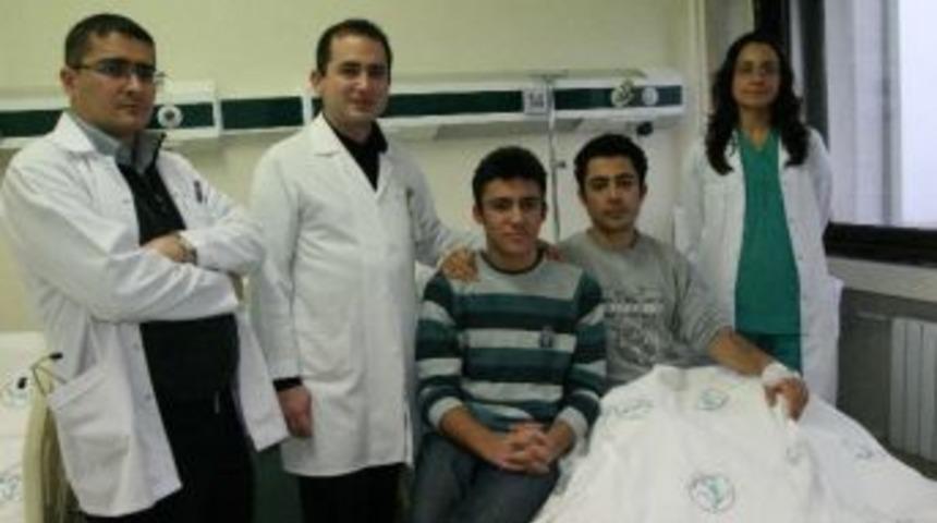 Kardeşlerin Kader Ortaklığı D&uuml;nya Tıp Literat&uuml;r&uuml;nde İlk Oldu