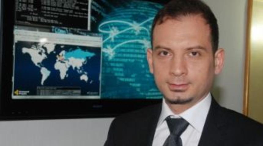 Katlav: "siber D&uuml;nyada Da Korunmaya İhtiyacımız Var"