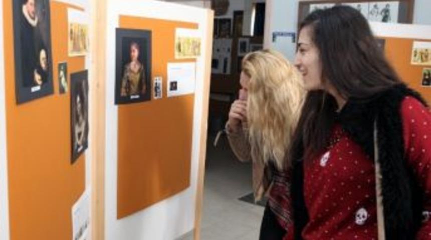 &Ouml;ğrencilerden 'modanın Enleri' Sergisi