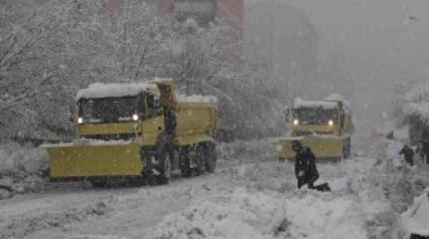 Hakkari&rsquo;de Karla M&uuml;cadele &Ccedil;alışması