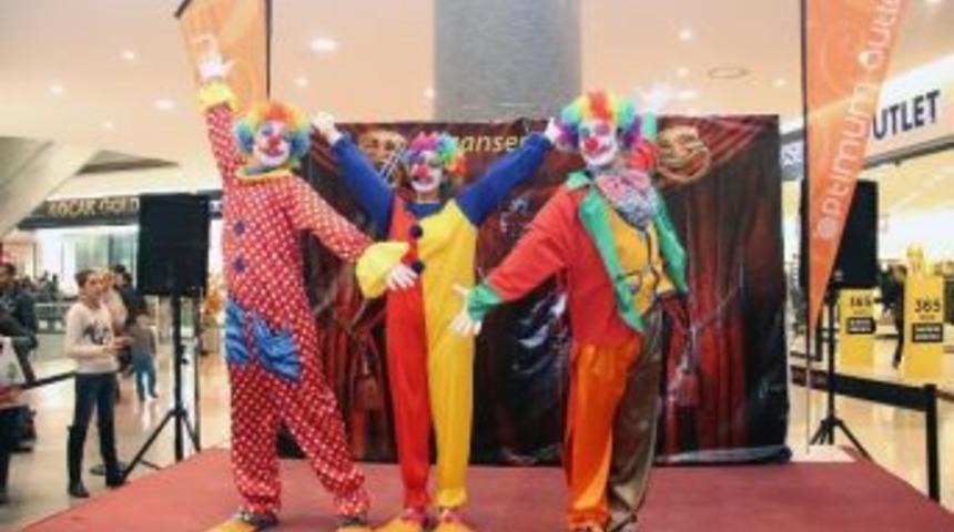 Sevimli Palya&ccedil;olarla Eğlenceli Tiyatro