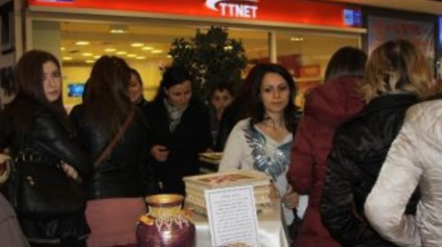 Varlıbaş Avm'de Resim Ve El Sanatları Sergisi