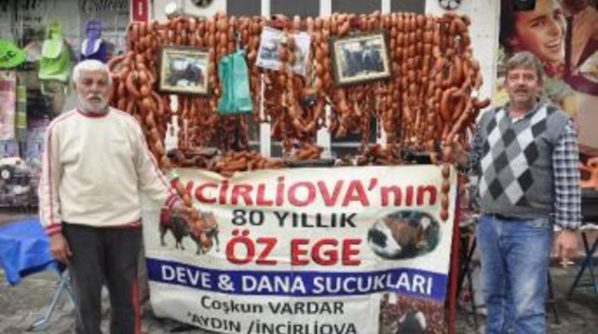 Torbalı'da Deve Sucukları Beğeniye Sunuldu