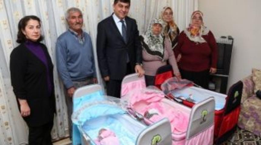 Şehitkamil’den Ailelere ‘merhaba Bebek’ Sürprizi