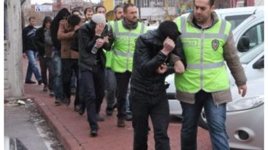 Hırsızlık Ş&uuml;phelisi 12 Kişi Adliyeye Sevk Edildi