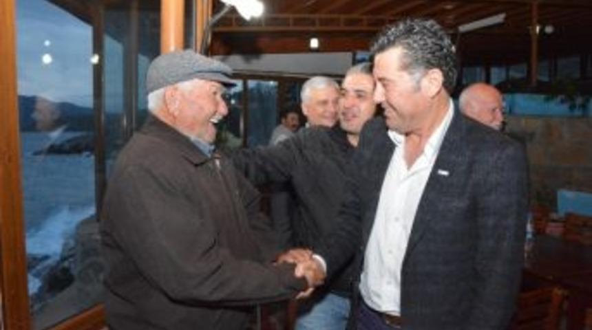 76 Yaşında İlk Kez Parti Rozeti Taktı