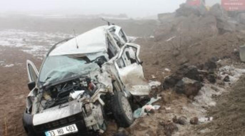 Yoğun Sis Kazaya Neden Oldu: 1 &Ouml;l&uuml;