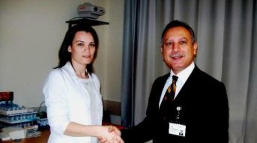 Alaşehir Devlet Hastanesi&rsquo;nde 3. G&ouml;z Uzmanı G&ouml;reve Başladı