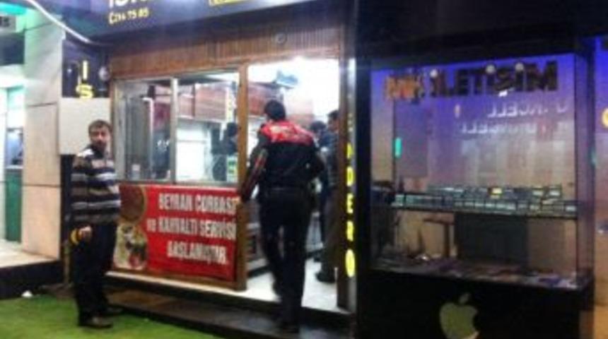 Lokantada &Ccedil;ıkan Yangın Korkuttu