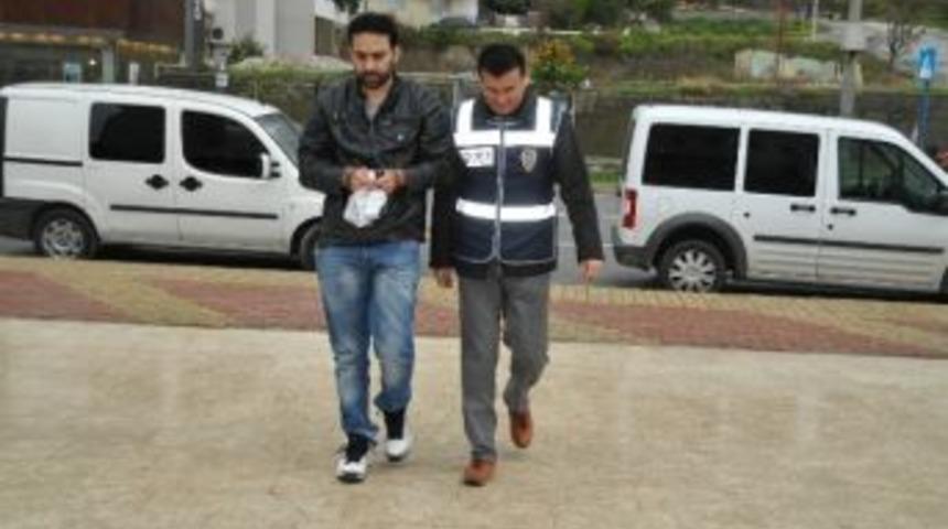 Cezaevi Firarisi Alanya'da Sahte Kimlikle Yakalandı