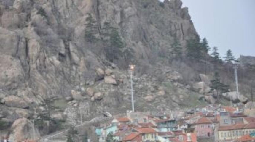 Tarihi Karahisar Kalesi&rsquo;nin Aydınlatılmasında Sona Gelindi