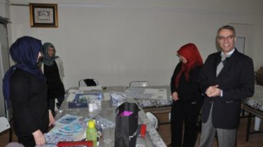 Belediye Başkanı Halk Eğitim M&uuml;d&uuml;rl&uuml;ğ&uuml;n&uuml; ziyaret etti