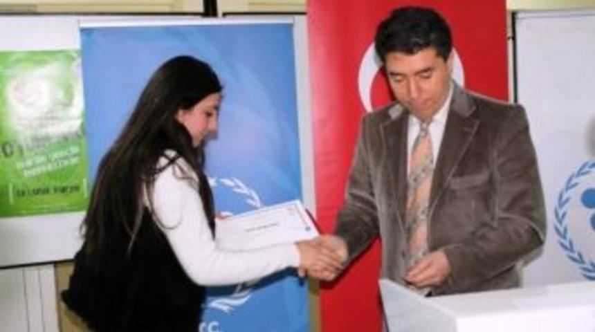 Mardin'de Girişimcilik Eğitimine Katılanlara Sertifika Verildi