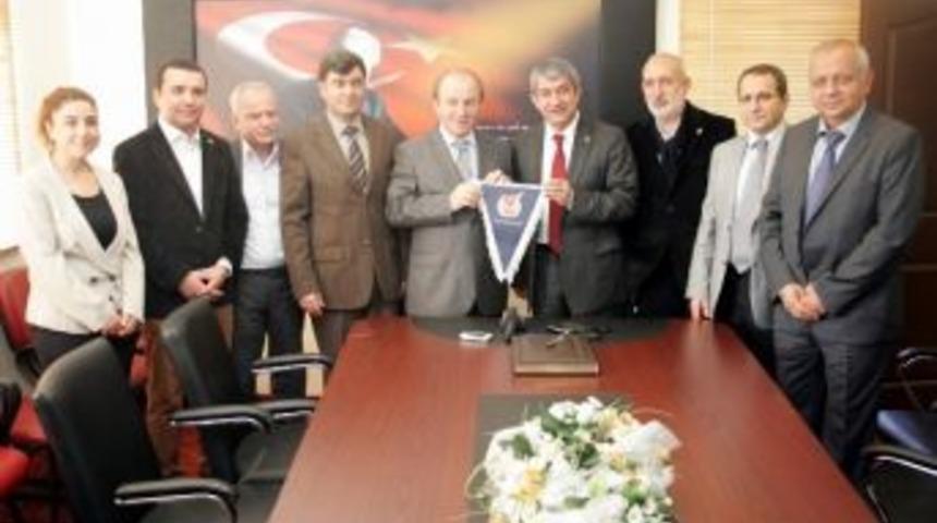 Konyaaltı Sahiline Noktayı Vali &Ouml;zt&uuml;rk Koydu.