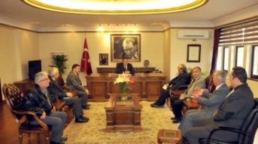 Arı Yetiştiricileri Birliğinden Vali K&uuml;&ccedil;&uuml;k&rsquo;e Ziyaret